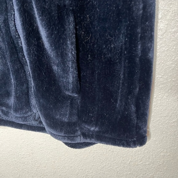 32 Degree Heat Soft Faux Fur Dark Blue Jacket Sz Med - Picture 3 of 8